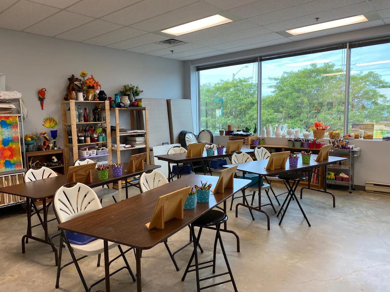 Monart offers art classes in Ottawa for kids, teens, and adults in our vibrant studio